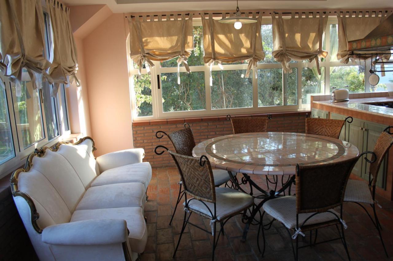 Anthos Casa Vacanze Sant'Omero ภายนอก รูปภาพ