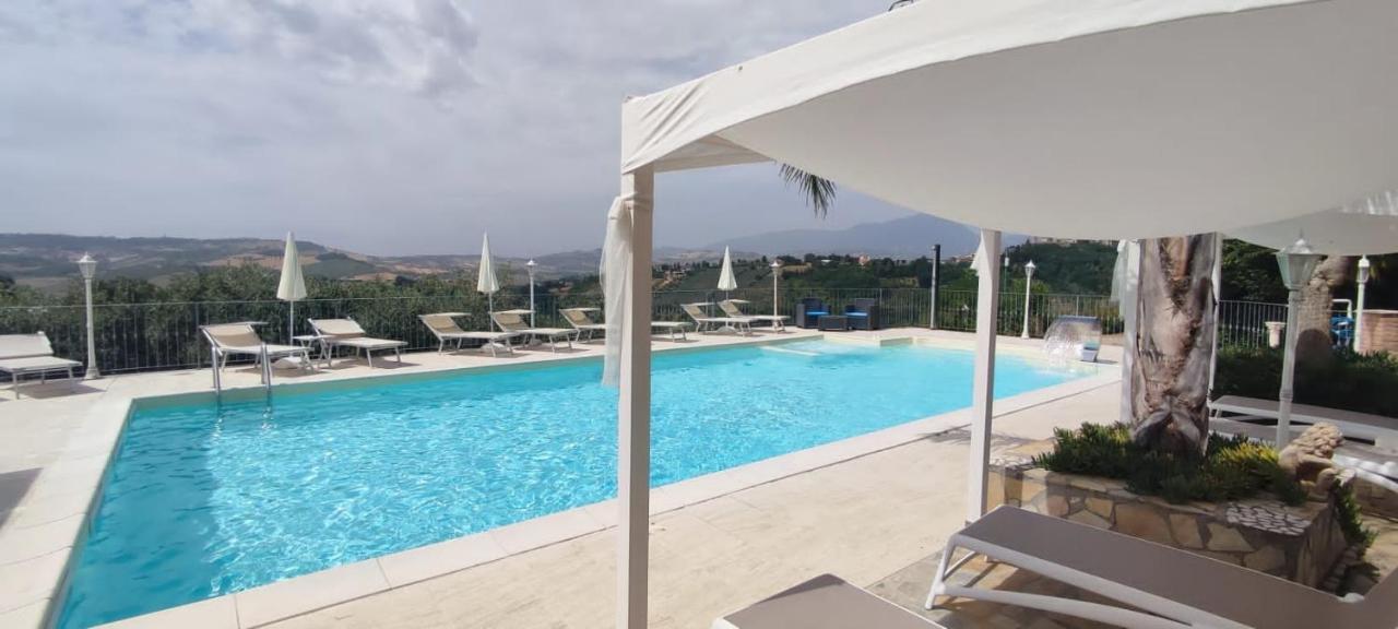 Anthos Casa Vacanze Sant'Omero ภายนอก รูปภาพ