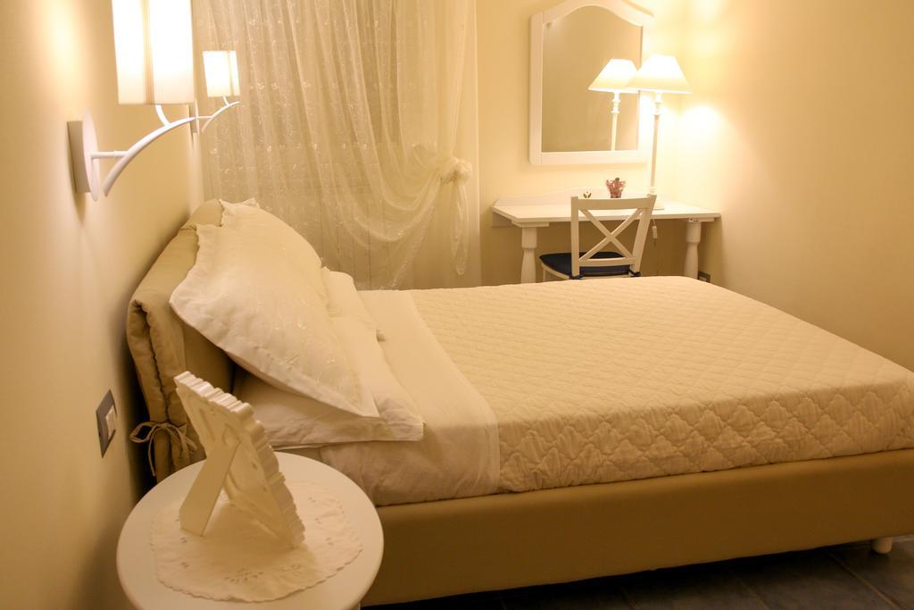 Anthos Casa Vacanze Sant'Omero ภายนอก รูปภาพ
