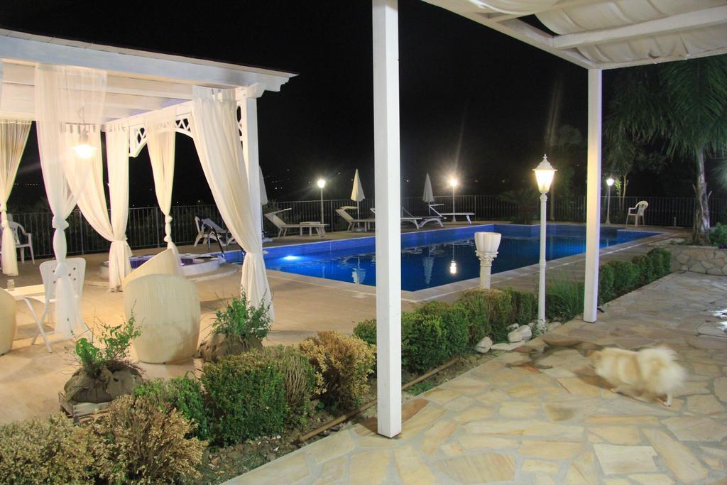 Anthos Casa Vacanze Sant'Omero ภายนอก รูปภาพ